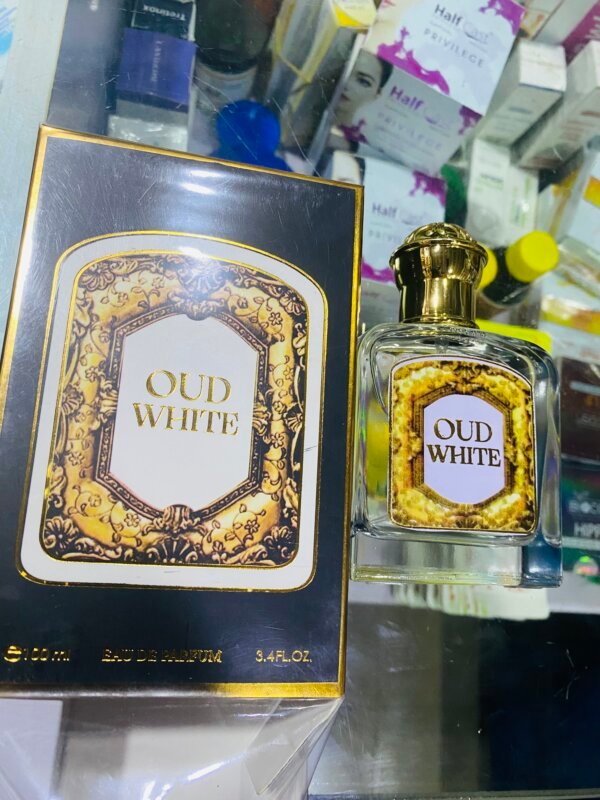 Oud white perfume